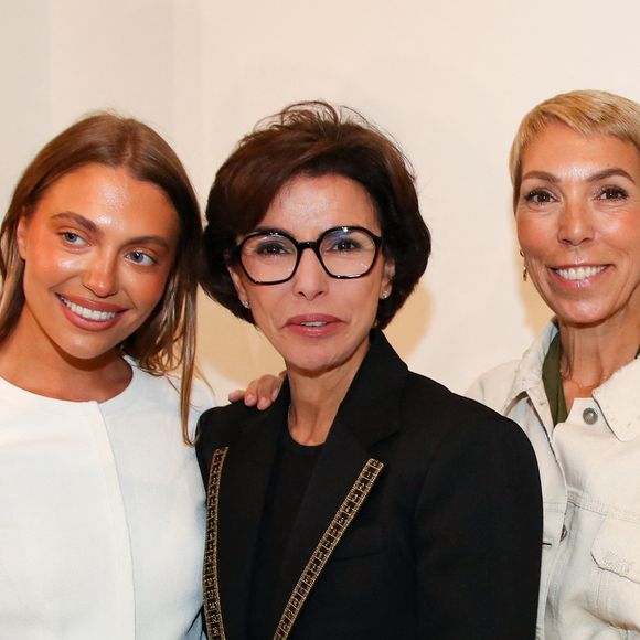 Exclusif - Rachida Dati, Ministre de la Culture avec Mathilde Favier et sa fille Heloise Agostinelli - R.Dati, ministre de la Culture, remet les insignes d'Officier dans l'ordre des Arts et des Lettres à G.Valli en marge de la fashion week Haute Couture Automne/Hiver 2025-2026 à Paris le 7 juillet 2025.

© Bertrand Rindoff / Bestimage