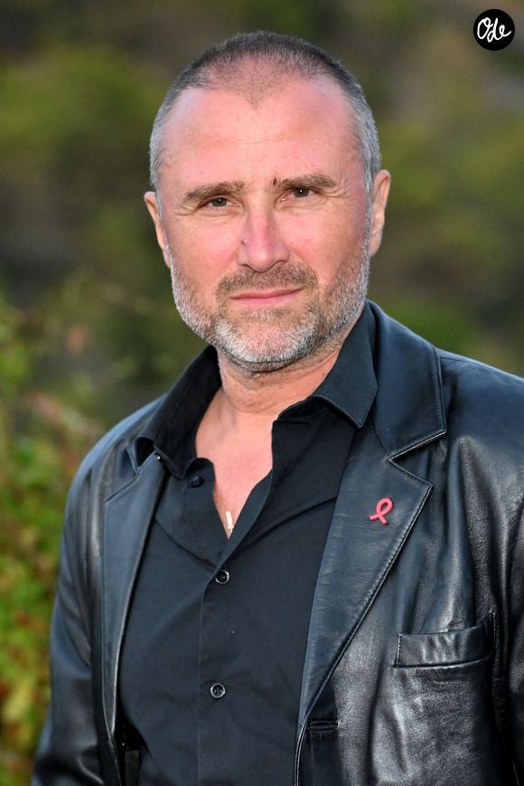 Exclusif - Alexandre Brasseur lors de la soirée de clôture de la troisième édition des Théâtrales d'Eze à l'oppidum du Col d'Eze, le 5 août 2025. 
© Bruno Bebert / Bestimage