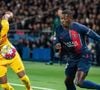Choquée par cette fête, elle indique : "Alors avant toute chose, il faut surtout préciser que le nanisme c'est pas une maladie en tant que telle comme beaucoup de gens le pensent."
Nuno Mendes (Paris SG) Lamine Yamal (FC Barcelone) - Quart de finale aller de Ligue des champions: Le PSG s'est incliné à domicile face au FC Barcelone (2-3) au Parc des Princes à Paris le 10 avril 2024.