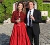 Un quotidien qui convient bien à la journaliste de 48 ans.

Anne-Claire Coudray et son compagnon Nicolas Vix lors de la fête de la fleur et l'intronisation de personnalités commandeurs et ambassadeurs par la Commanderie du Bontemps au Château Smith Haut Lafitte à Martillac le 27 avril 2023.
© Fabien Cottereau / Patrick Bernard / Bestimage