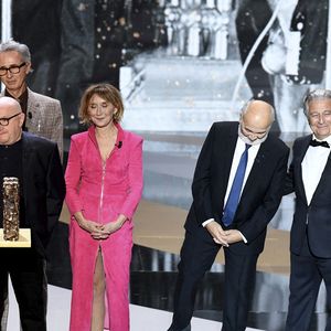 Marie-Anne Chazel a été mariée à Christian Clavier. 
César d'anniversaire pour le Splendid  : Josiane Balasko, Michel Blanc, Thierry Lhermitte, Marie-Anne Chazel, Gérard Jugnot, Christian Clavier, Bruno Moynot sur scène lors de la 46ème cérémonie des César à l'Olympia à Paris le 12 mars 2021. ©  Bertrand Guay/ Pool / Bestimage