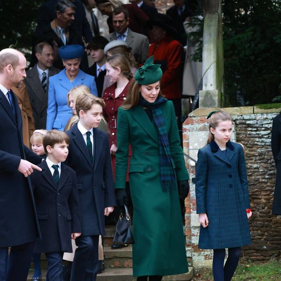 Princess Beatrice, Edoardo Mapelli Mozzi, Sophie Rhys-Jones, duchesse d'Edimbourg, le prince Edward, duc d'Edimbourg, Savannah Phillips, Catherine (Kate) Middleton, princesse de Galles, Prince Louis, Princesse Charlotte, Prince George, Le prince William, prince de Galles, Tim Laurence, Peter Phillips, - La famille royale britannique se rend à la messe de Noël à Sandringham le 25 décembre 2024.