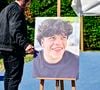 Un an en arrière, la vie de vingt-sept jeunes rugbymen a basculé...
Jalil Narjissi avec sa femme Valérie et leur fille lors de l'inauguration d'un complexe sportif portant le nom de Medhi Narjissi, leur fils décédé lors d'un entrainement de rugby en Afrique du Sud. Sainte-Colombe-en-Bruilhois. © Thierry Breton/PsnewZ/Bestimage
