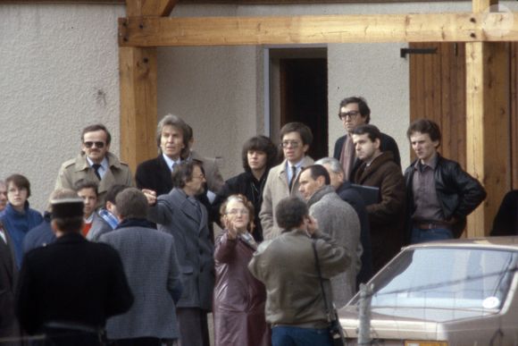 Archives - Christine et Jean Marie Villemin, Monique Villemin, le juge Lambert lors d'une reconstitution. Affaire Villemin. Le 31 octobre 1985 © JEAN-CLAUDE WOESTELANDT / BESTIMAGE