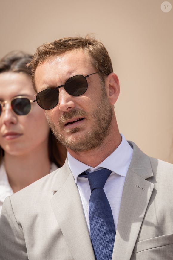 Il a révélé être adepte d'une pratique peu commune.

Pierre Casiraghi lors du relais de la Flamme Olympique des Jeux olympiques d'été de Paris 2024 à Monaco, le 18 juin 2024. Paris se prépare à accueillir les XXXIIIèmes Jeux Olympiques d'été, du 26 juillet au 11 août 2024. Olivier Huitel/Pool Monaco/Bestimage