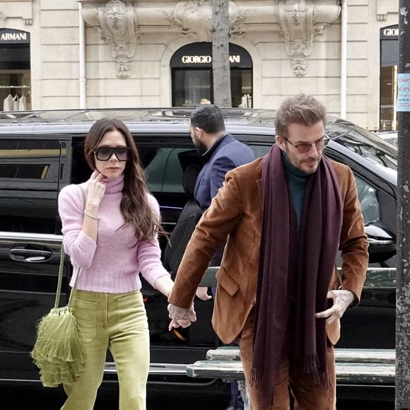 David, Cruz, Harper, Victoria, Brooklyn, Nicola Pletz, Beckham, quittent son hôtel La Reserve et se rendent au restaurant La Maison Blanche Av Montaigne, Fashion week Paris, 4 mars 2023 à Paris, France. Photo par ABACAPRESS.COM