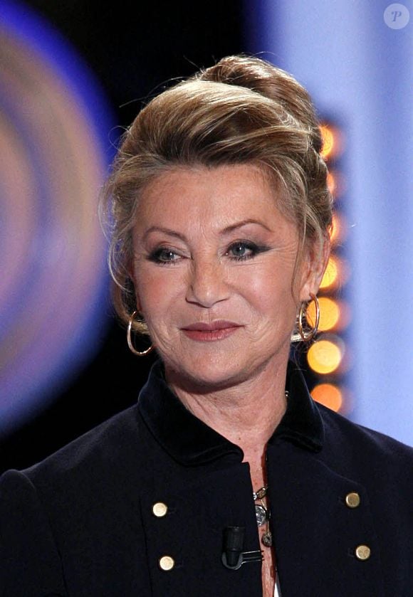 EXCLUSIF - Sheila assiste à l'enregistrement d'une émission de télévision à Paris, France, le 19 février 2008. Photo de Greg Soussan/ABACAPRESS.COM