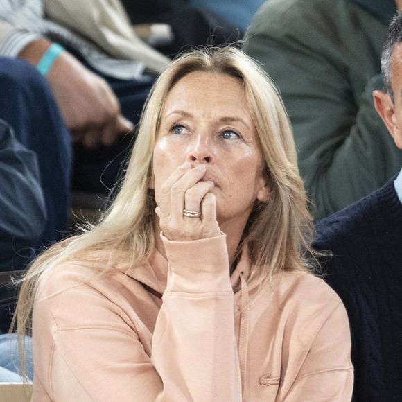 Estelle Lefébure dans les tribunes lors des Internationaux de France de Tennis de Roland Garros 2025, à Paris, France, le 5 juin 2025. © Jacovides-Moreau/Bestimage