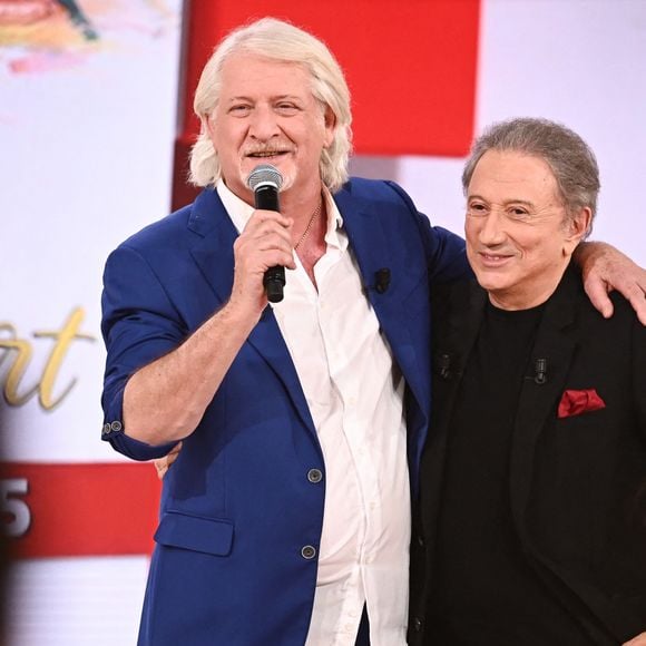 Exclusif - Patrick Sébastien et Michel Drucker - Enregistrement de l'émission "Vivement Dimanche", présentée par M.Drucker et diffusée le 29 décembre sur France 3, au studio Rive Gauche à Paris. Le 6 décembre 2024
© Guillaume Gaffiot / Bestimage