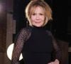 Clémentine Célarié est une artiste et une maman comblée !
Exclusif - Clémentine Célarié lors de l'enregistrement de l'émission "Olympiascope" au théâtre Antoine, présentée par B.Montiel et diffusée sur Olympia TV, au théâtre Antoine à Paris, France © Denis Guignebourg/Bestimage