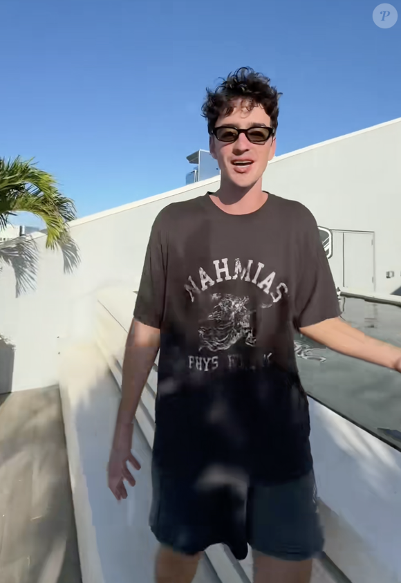 Le jour de sa mort, survenue le 23 octobre dernier, Ben Bader avait publié une vidéo de lui dans laquelle il semblait "normal".

Capture d'écran Tiktok de Ben Bader.