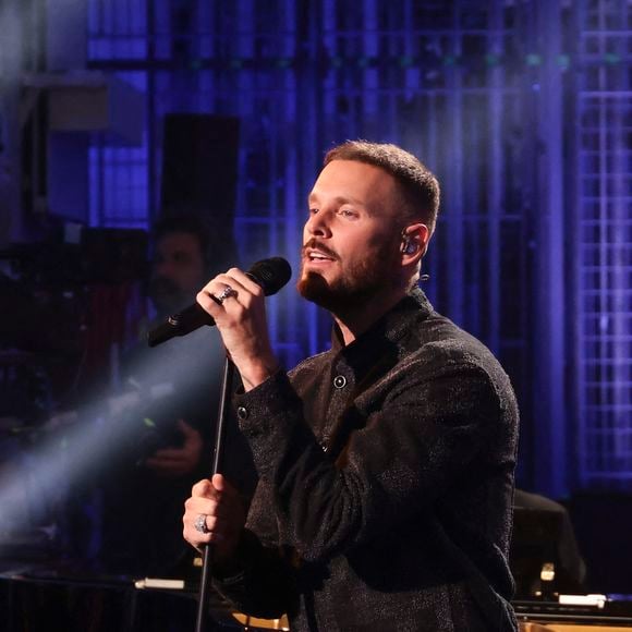 Ce show était particulièrement attendu par l'artiste, programmé depuis trois ans mais empêché de s'y produire suite à des annulations.

Exclusif - Matt Pokora (M. Pokora) lors de l'enregistrement de l'émission Le Grand Echiquier - Spécial Claude François présentée par C.Chazal et A.Manoukian 

 Jack Tribeca/Bestimage