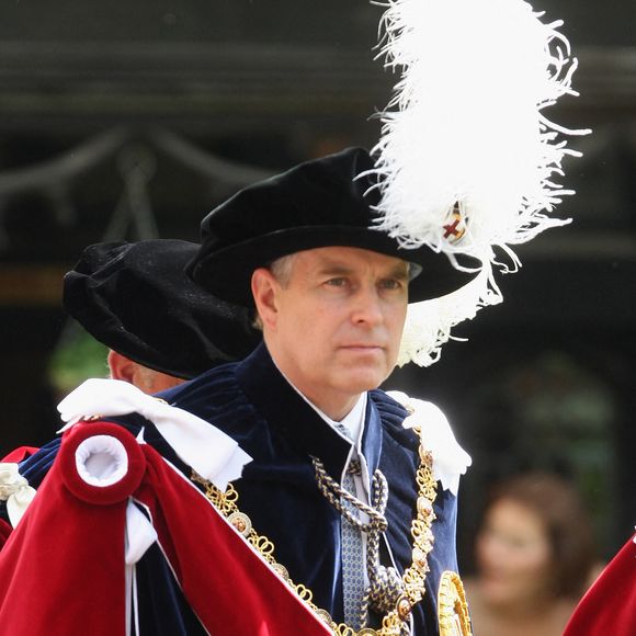 Le prince Andrew, empêtré dans des scandales, renonce à son titre royal et ses honneurs. Photo par PA Photo/ Bestimage