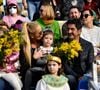 Mais cette année, Adriana Karembeu a pris une grande décision pour l'avenir de sa fille.
Adriana Karembeu Ohanian, son mari Aram et leur fille Nina durant la première bataille de fleurs du Carnaval de Nice 2022, Roi des Animaux, place Masséna à Nice, le 13 février 2022. © Bruno Bebert/Bestimage