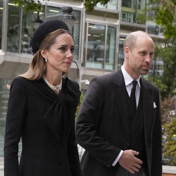 Le prince William, prince de Galles, et Catherine (Kate) Middleton, princesse de Galles, arrivent pour les funérailles de la duchesse de Kent, qui se tiennent à la cathédrale Westminster à Londres, au Royaume-Uni, le 16 septembre 2025.

PA Photo/ Bestimage
