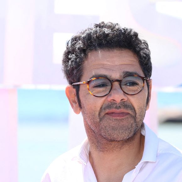 Jamel Debbouze a ouvert un restaurant en hommage à sa mère.

Jamel Debbouze lors du photocall de la série ''Terminal' sur la plage du Majestic lors de la 7ème saison de 'CanneSeries' à Cannes. © Denis Guignebourg/BestImage