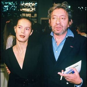 Serge Gainsbourg et sa femme Bambou à la générale de la pièce "Kean" au théâtre Marigny à Paris en 1987. © BERTRAND RINDOFF PETROFF / BESTIMAGE