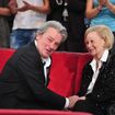 Cette célèbre actrice dans une impasse financière, Alain Delon lui a prêté main forte