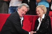 Alain Delon et Michele Morgan dans "Vivement Dimanche" le 30 mars 2011 à Paris. Photo by Max Colin/ABACAPRESS.COMColin Max/ABACA
