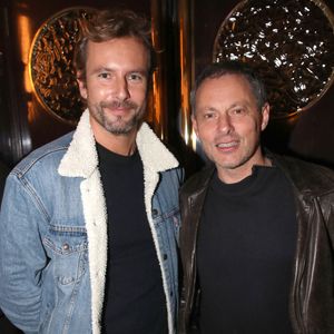 Marc-Olivier Fogiel et son mari François Roelants à la première représentation du show de A.Sublet "Tous les risques n'auront pas la saveur du succès" au Théâtre Antoine à Paris, le 13 novembre 2023.

© Bertrand Rindoff / Bestimage