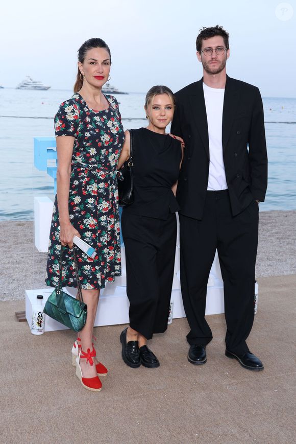 Helena Noguerra, Marion Aymé et Jean-Baptiste Maunier - Photocall de la soirée au "Neptune" lors du 64ème Festival de Télevision de Monte Carlo le 14 juin 2025.
© Denis Guignebourg / Bestimage