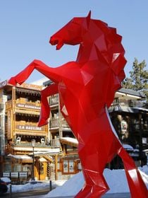150 millions d’euros pour un chalet à Courchevel de 1800m2 : qui est l’homme qui l’a acheté ?
