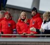 La famille royale norvégienne enchaîne les déconvenues ces derniers mois. 

Le prince Haakon de Norvège et la princesse Mette-Marit de Norvège aperçus au relais féminin de ski de fond lors des Championnats du monde de ski nordique à Trondheim. ©Dana Press / Bestimage