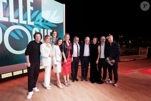 Exclusif - Jean Imbert, Lea Salamé, Paul de Saint Sernin, Malou Khebizi, Agathe Riedinger, Christophe Dechavanne, Pierre Lescure, Charlotte Dhenaux, Pierre-Antoine Capton, Philippe Caverivière sur le plateau de l'émission "Quelle Epoque !" lors du 77ème Festival International du Film de Cannes le 18 mai 2024. 

© Jack Tribeca / Bestimage