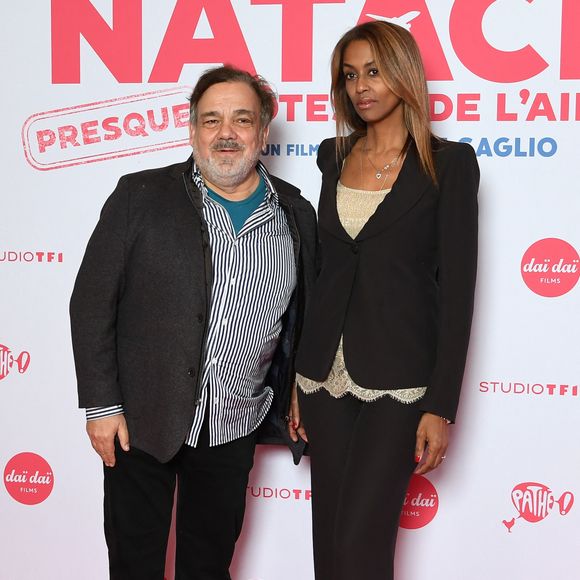 Didier Bourdon et sa femme Marie-Sandra Badini Duran - Avant-première du film "Natacha, presque hôtesse de l'air" au cinéma Pathé Palace à Paris le 24 mars 2025. © Lionel Urman/Bestimage