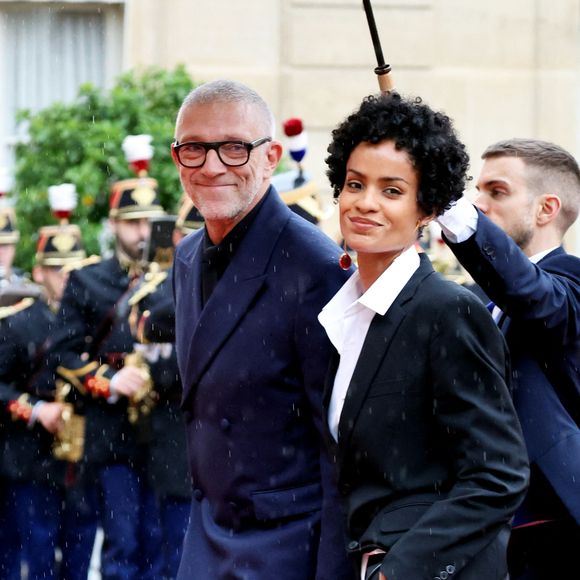 Vincent Cassel et sa compagne Narah Baptista - Arrivées des personnalités au dîner d’État en l’honneur du président brésilien et de sa femme au palais présidentiel de l’Élysée à Paris le 5 juin 2025.

© Jacovides / Moreau / Bestimage
