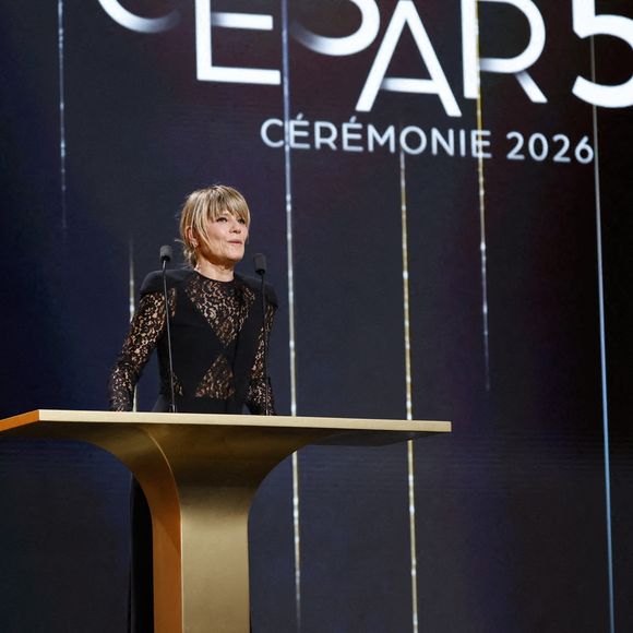 Marina Fois est venue dans une robe signéer Nicolas Ghesquière pour Vuitton

Marina Fois lors de la 51e cérémonie des César du cinéma qui s'est tenue à l'Olympia le 26 février 2026, à Paris, France. Photo par Nasser Berzane/ABACAPRESS.COM