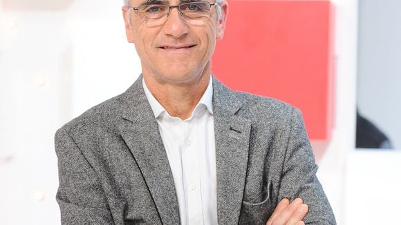 La famille s'agrandit et pas qu'un peu pour Laurent Jalabert et sa jeune compagne Marion !