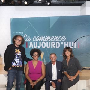 Exclusif - Laurent Karila, Amina Yamgnane, Marc Geiger, Faustine Bollaert - - La nouvelle saison de l'émission "ça commence aujourd'hui" sur France 2.

Paris le 1er septembre 2023.

© Jack Tribeca / Bestimage