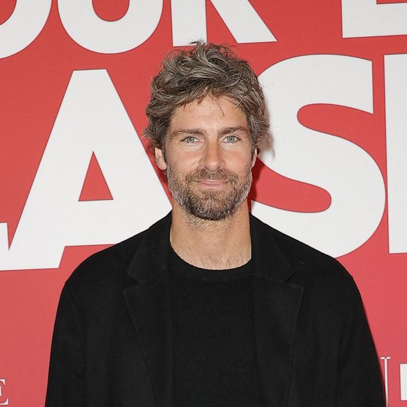 Tom Leeb joue dans la nouvelle série L'Or Bleu sur France 2.

Tom Leeb - Avant-première du film "Pour le plaisir" au Pathé Palace à Paris. © Coadic Guirec/bestimage