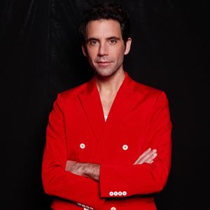 Mika revient avec Hyperlove, son premier album en anglais depuis sept ans.

Exclusif - Mika - Backstage de l'enregistrement de l'émission "Les 40 ans du Top 50" au Millésium à Epernay. © Christophe Clovis / Bestimage
