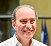 En 2018, le milliardaire marquait les esprits en s'offrant l'Hôtel de Bauffremont, 87 rue de Grenelle, pour la vertigineuse somme de 95 millions d'euros. 

Xavier Niel, fondateur d'Iliad et de Free, actionnaire du groupe de production audiovisuelle Mediawan, lors d'une audition devant la Commission d'enquête sur la neutralité, le fonctionnement et le financement de l'audiovisuel public à l'Assemblée nationale à Paris, France, le 2 avril 2026. 

© Christian Liewig/Bestimage