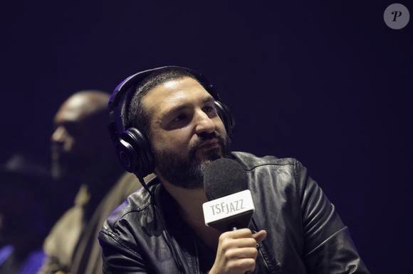 Exclusif - Ibrahim Maalouf reçoit TSF Jazz sur la scène du Grand Rex à Paris en marge de son concert le 17 avril 2024.

© Jack Tribeca / Christophe Clovis / Bestimage