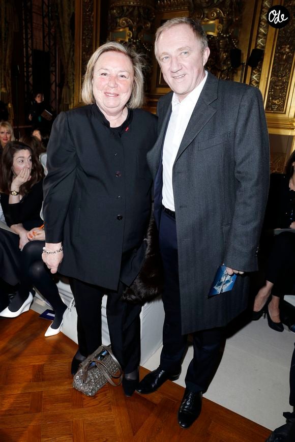 Selon le site officiel de Kering, la maison est née d’une vision créative tournée vers une joaillerie contemporaine destinée aux femmes indépendantes. 

Maryvonne et Francois Henri Pinault - People au defile "Stella McCartney" pret-a-porter Automne-Hiver 2013/2014 a Paris, le 4 mars 2013.