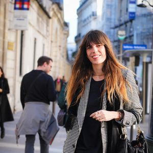 Lou Doillon assiste à La Rose Vivier dans le cadre de la Fashion Week de Paris le 06 mars 2025 à Paris, France © Lucia Sabatelli / Bestimage