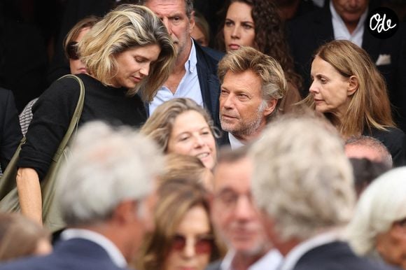 Le couple a tenu à saluer la mémoire du producteur, emporté à 61 ans dans un accident de la route

Alice Taglioni et son compagnon Laurent Delahousse - Sorties des obsèques de Nicolas Altmayer en l'église Saint-Germain-des-Prés à Paris le 31 aout 2026. © Dominique Jacovides-Cyril Moreau/Bestimage #