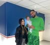 Le gardien de but s’est rendu dans les vestiaires du PSG avec son fils et sa fiancée