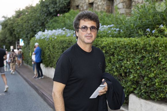 Exclusif - David Marouani - M (Matthieu Chedid) en concert inédit et unique, en acoustique au Théâtre de Verdure lors de l'ouverture de la 41ème édition du Festival de Ramatuelle le 1er aout 2025. © Cyril Bruneau / Festival de Ramatuelle / Bestimage
