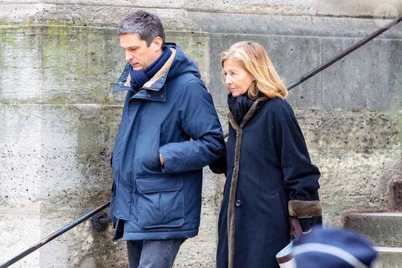 Claire Chazal aux obsèques de Catherine Laborde en l'église Saint-Roch à Paris, le 6 février 2025. 

© Jacovides - Moreau / Bestimage
