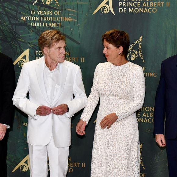 Robert Redford et sa femme Sibylle Szaggars durant la cérémonie de Remise des Prix de la Fondation Prince Albert II de Monaco, au Grimaldi Forum, à Monaco, le 29 octobre 2021  © Bruno Bebert/Bestimage