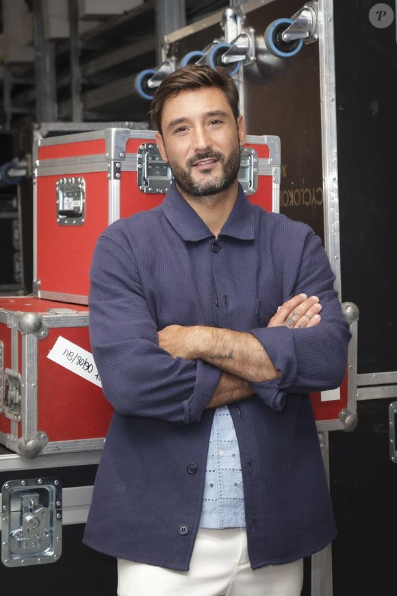 Il y a quelques années, il s'est aussi lancé dans un tout autre business que celui de la chanson.

Exclusif - Jérémy Frérot - Studio - Enregistrement de l'émission "Le Grand Echiquier, Spéciale Outre-Mer", présentée par C.Chazal et A.Manoukian et diffusée le 31 octobre sur France 2
© Jack Tribeca / Bestimage