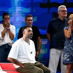 Florent Manaudou de France célèbre sa retraite de la natation lors des Championnats d'Europe de natation au Centre Aquatique Olympique de Paris (France), le 15 août 2026. (Crédit image : © Andrea Staccioli/Insidefoto via ZUMA Press)