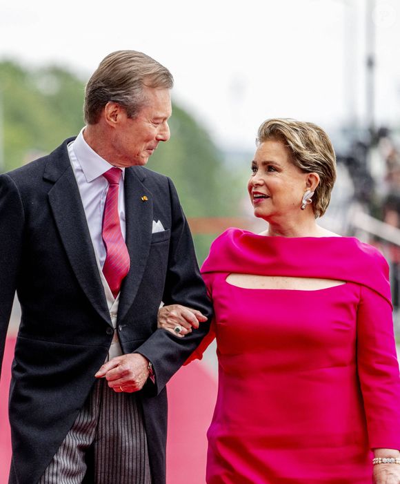 La grande-duchesse Maria Teresa de Luxembourg aurait bien fui

Le grand-duc Henri de Luxembourg, la grande-duchesse Maria Teresa de Luxembourg pour les célébrations de la fête nationale et pour le 25e anniversaire de règne du grand duc Henri le 23 juin 2025  Dana Press / Bestimage