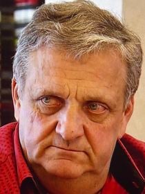 Qui de Laurence ou Françoise va partir ? Laurent (L'amour est dans le pré) prend sa décision dans le prochain épisode (SPOILER)