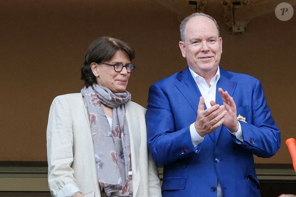 La princesse Stéphanie de Monaco, le prince Albert II de Monaco assistent au match de football Racing Stars Football à Monaco, le 21 mai, 2025. 
Photo : Claudia Albuquerque/Bestimage
