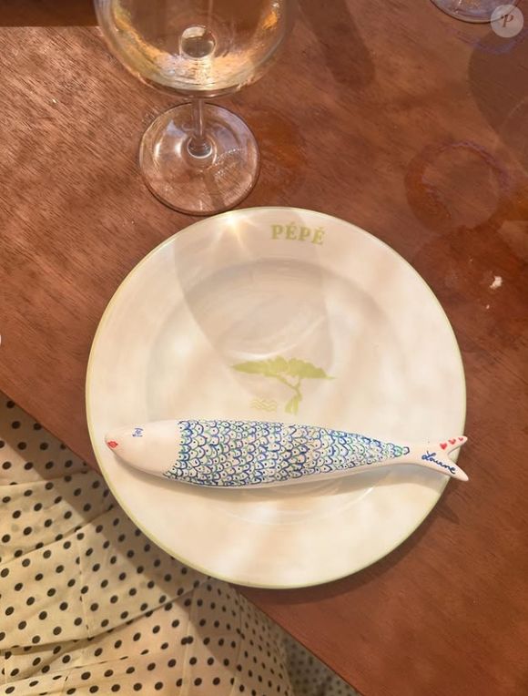 Louane immortalise ses vacances d'été sur Instagram. (Capture d'écran - Juillet 2025)